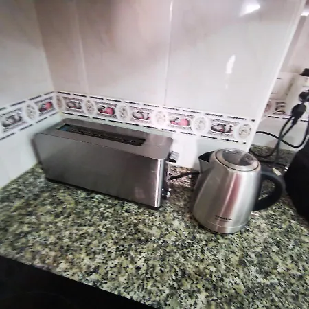 Andy Apartman, Apartment *