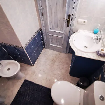 Andy Apartman, Apartment *